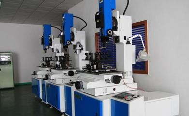 秀豐輪胎模專用穿孔機 高效精準的輪胎模排氣孔打孔設備