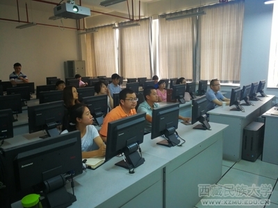 財經學院攜手知名軟件公司，共筑虛擬桌面云培訓新篇章，深化計算機軟硬件研發合作